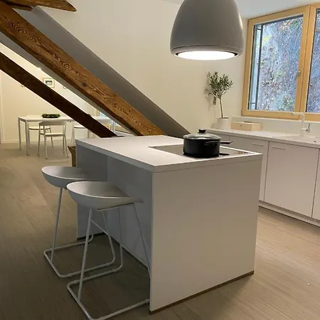 Central White Loft Penthouse *